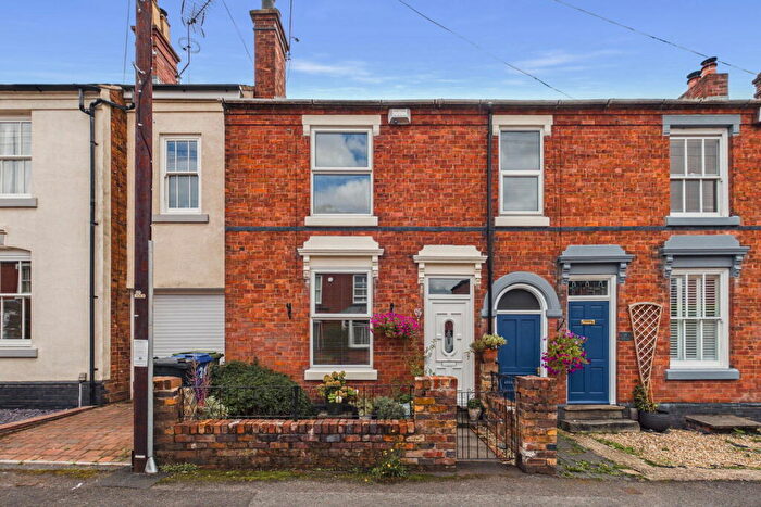 3 Bedroom Semi Detached House For Sale In Beale Street, Stourbridge, DY8