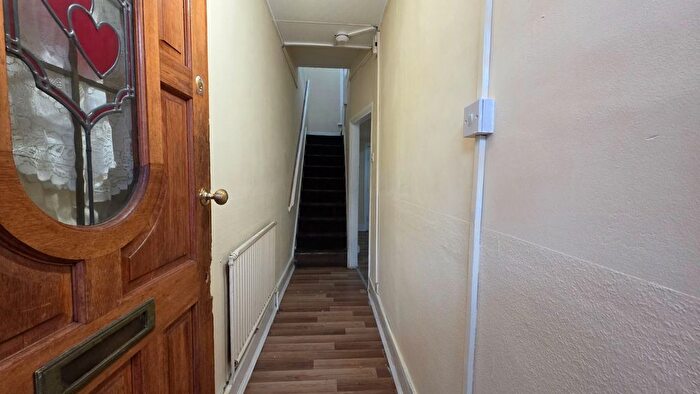 3 Bedroom Terraced House To Rent In Mitcham Road, London, E6