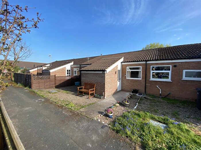 2 Bedroom Terraced Bungalow For Sale In Meadowfield, Aiskew, Bedale, DL8