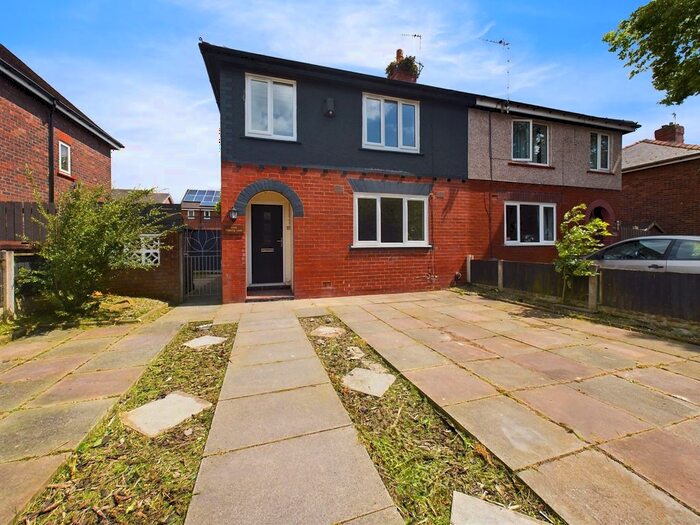 3 Bedroom Semi-Detached House To Rent In Astley Street, Tyldesley, M29