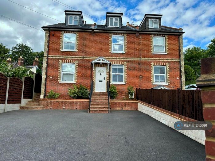 3 Bedroom Terraced House To Rent In Kings Road, Guildford, GU1