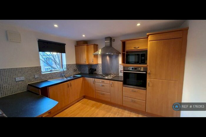 2 Bedroom Flat To Rent In Leadmill Street, Sheffield, S1