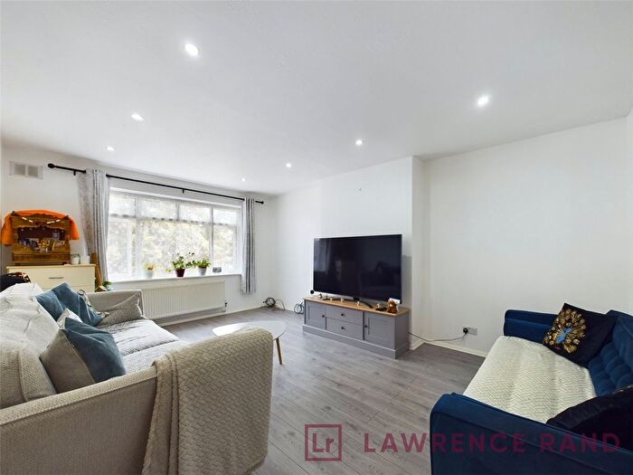 2 Bedroom Flat To Rent In West End Road, Ruislip, Middlesex, HA4