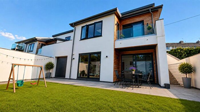 4 Bedroom Link Detached House For Sale In Torridge Road, Appledore, Bideford, EX39
