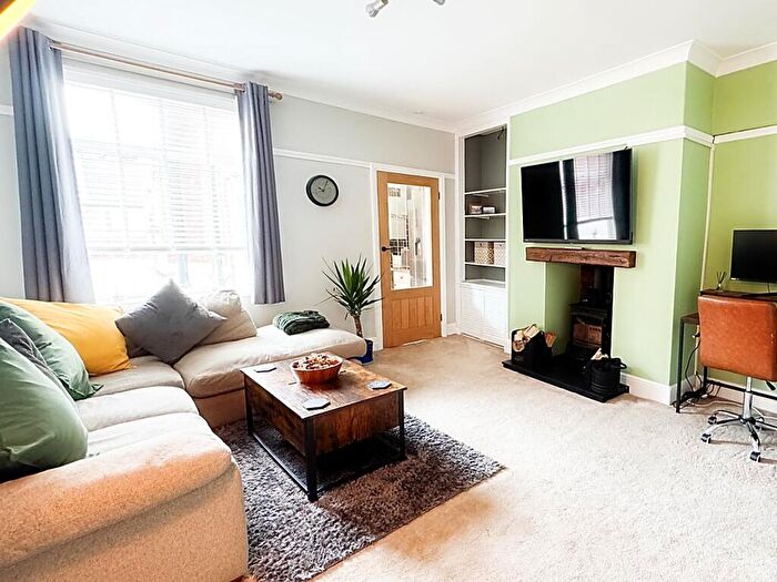 2 Bedroom Apartment For Sale In Commercial Road, Byker, Newcastle Upon Tyne, NE6