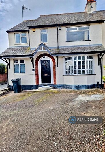 4 Bedroom Semi Detached House To Rent In Bower Lane, Brierley Hill, DY5