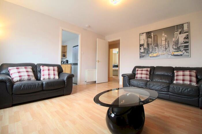 2 Bedroom Flat To Rent In Fonthill Avenue, Ferryhill, Second Floor, AB11