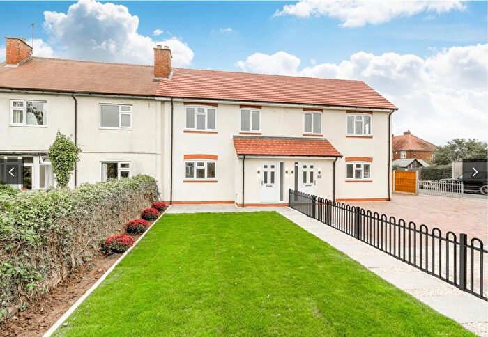 3 Bedroom Semi Detached House To Rent In Austrey Lane, Newton Regis, B79