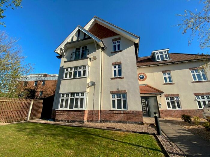 2 Bedroom Flat To Rent In Beech House, - Rectory Road, Suttton Coldfield, Birmingham, B75