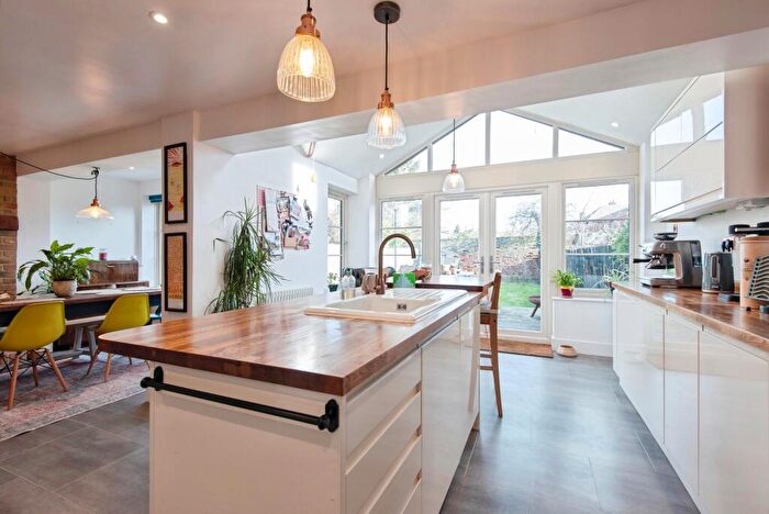 4 Bedroom Detached House For Sale In Clothall Road, Baldock, SG7