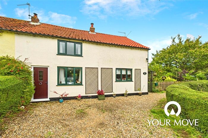 3 Bedroom Semi-Detached House For Sale In Dun Cow Road, Aldeby, Beccles, Norfolk, NR34