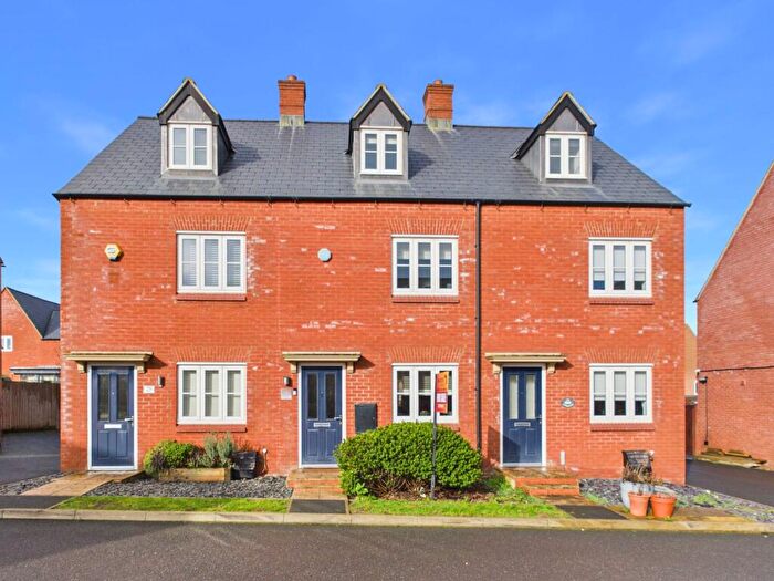 3 Bedroom Terraced House For Sale In Catterick Way, Towcester, NN12