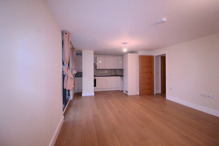 1 Bedroom Flat To Rent In Charter House, High Road, IG1