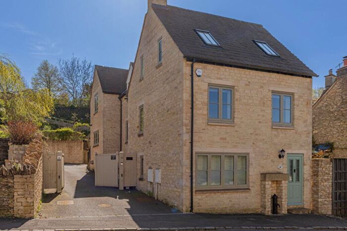 4 Bedroom House For Sale In High Street, Avening, GL8