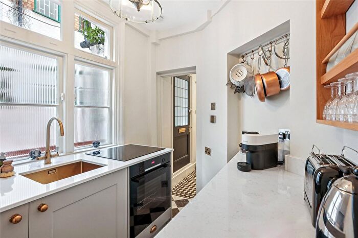 1 Bedroom Flat To Rent In Greencoat Place, Westminster, SW1P