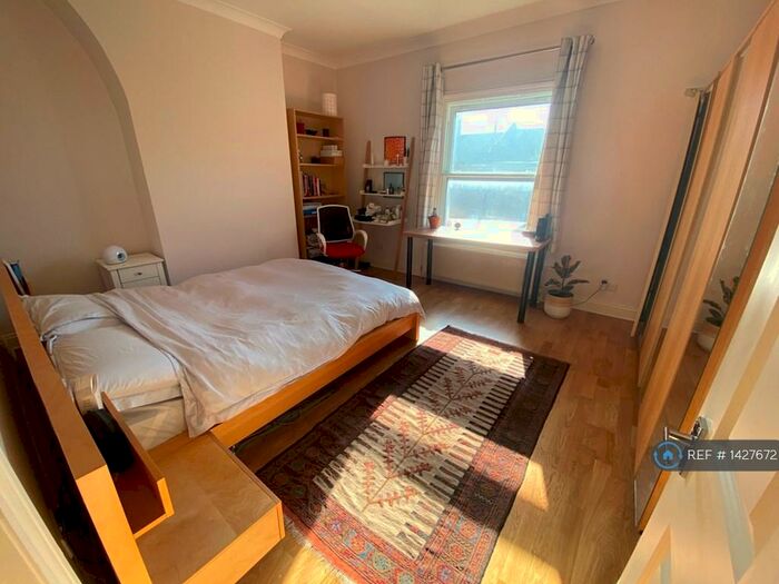 4 Bedroom End Of Terrace House To Rent In Old Oak Lane, London, NW10