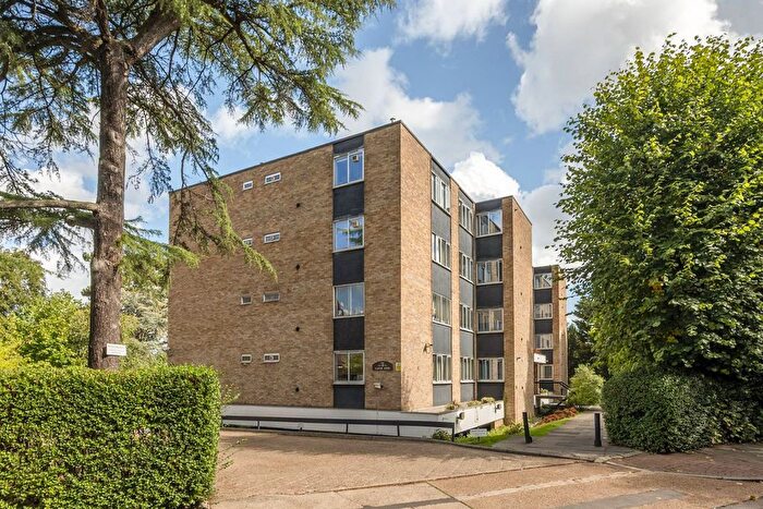 2 Bedroom Flat To Rent In West Hill, Putney, London, SW15