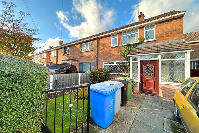 2 Bedroom End Terrace House For Sale In Hoylake Road, Sale, M33