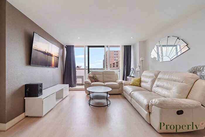 1 Bedroom Flat For Sale In Gallions Road, Windward Court, E16