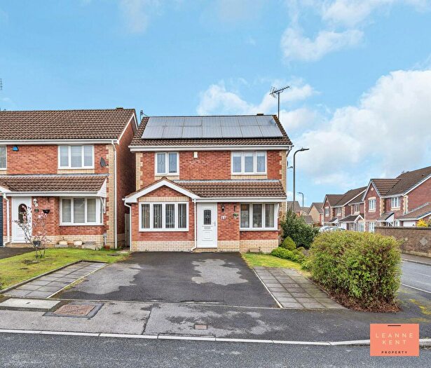 3 Bedroom Detached House For Sale In Heol Rhos, Caerphilly, CF83