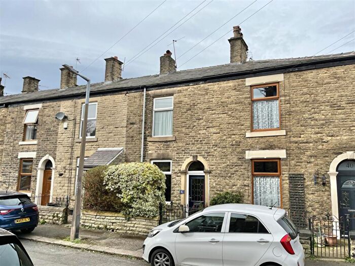 2 Bedroom Terraced House For Sale In Duke Street, Glossop, SK13