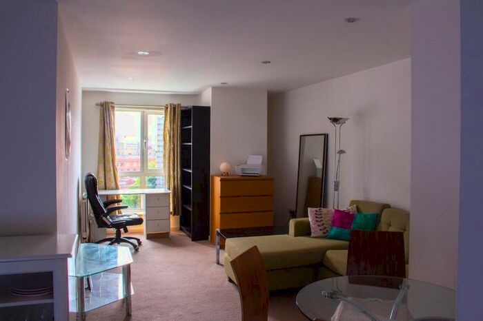 1 Bedroom Apartment To Rent In Masshouse Plaza, Birmingham, B5