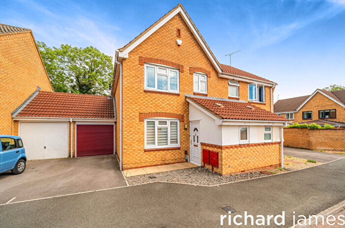 3 Bedroom Semi-Detached House For Sale In March Close, Abbey Meads, Swindon, SN25