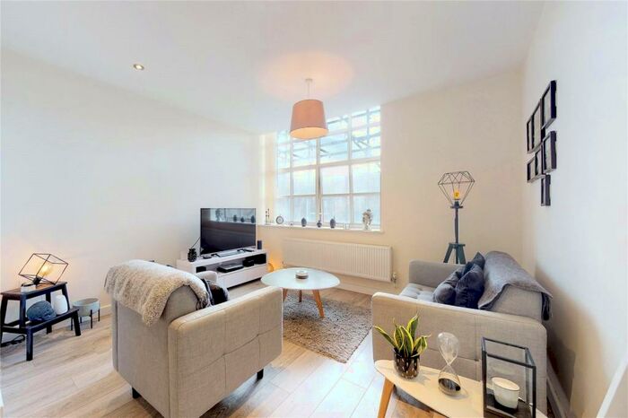 1 Bedroom Flat To Rent In Tower House, Lewisham, SE13