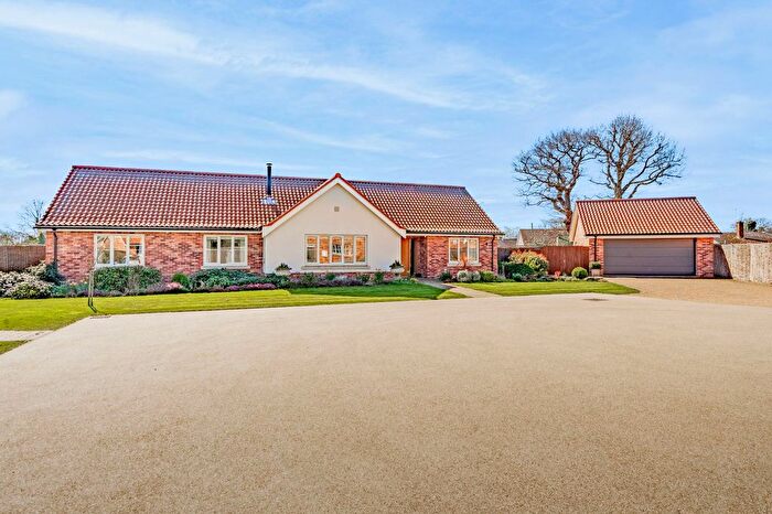 4 Bedroom Detached Bungalow For Sale In Panhard Drive, Gressenhall, Dereham, NR20