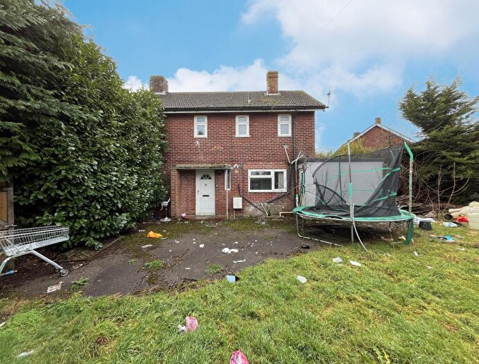 3 Bedroom Semi Detached House For Sale In Medina Road, Ditton, Aylesford, Kent, ME20