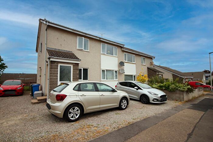 2 Bedroom Flat To Rent In Bailies Drive, Elgin, Moray, IV30