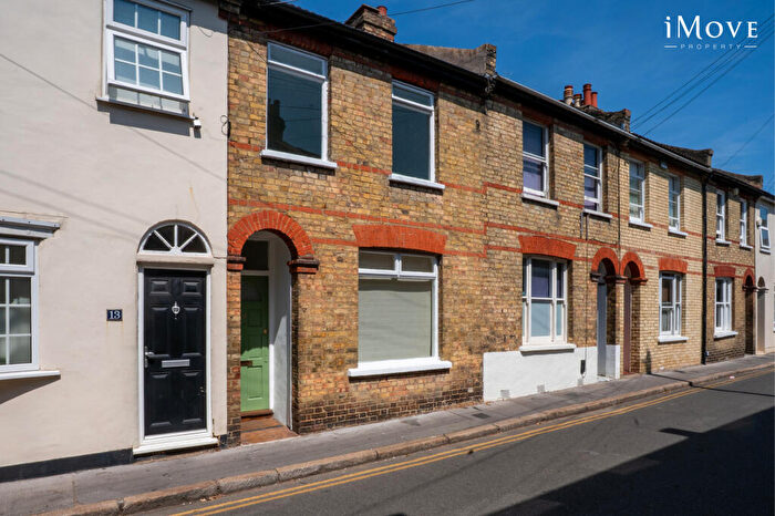 2 Bedroom Terraced House For Sale In Carberry Road, London, SE19