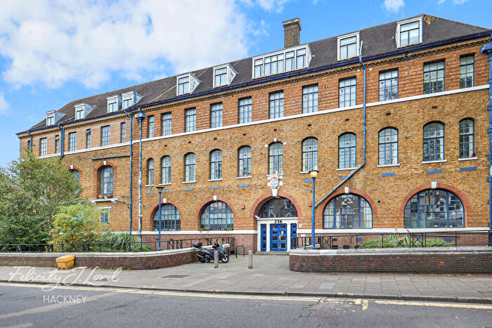 1 Bedroom Flat For Sale In Dalston Lane, London, E8