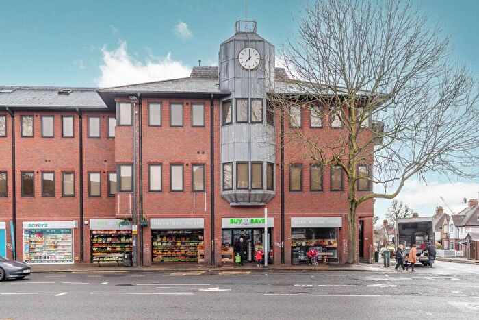 2 Bedroom Flat To Rent In Kingsgate House, Stanmore, HA7