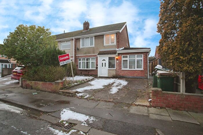 3 Bedroom Semi-Detached House For Sale In Norwood Grove, Potters Green, Coventry, CV2