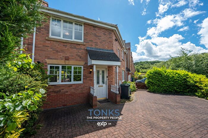3 Bedroom Semi Detached House For Sale In Avon Road, Halesowen, B63