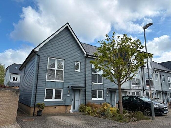 2 Bedroom End Of Terrace House To Rent In Trinity Drive, Folkestone, CT19