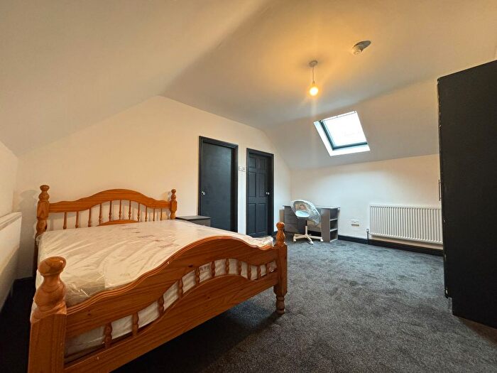 1 Bedroom Flat To Rent In A Burley Street, LS3