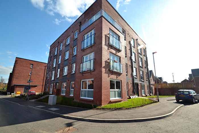 2 Bedroom Flat To Rent In Inverlair Drive, Newlands, G43