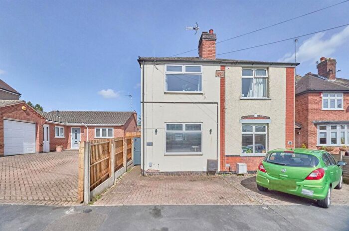2 Bedroom Semi Detached House For Sale In Bowling Green Road, Hinckley, LE10