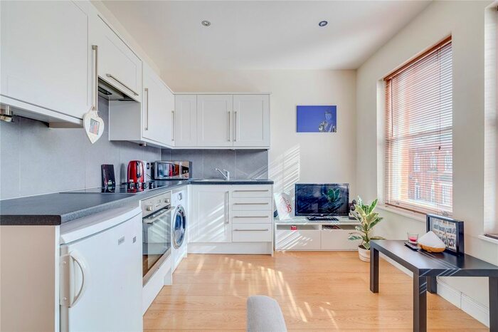 2 Bedroom Flat To Rent In Perham Road, London, W14