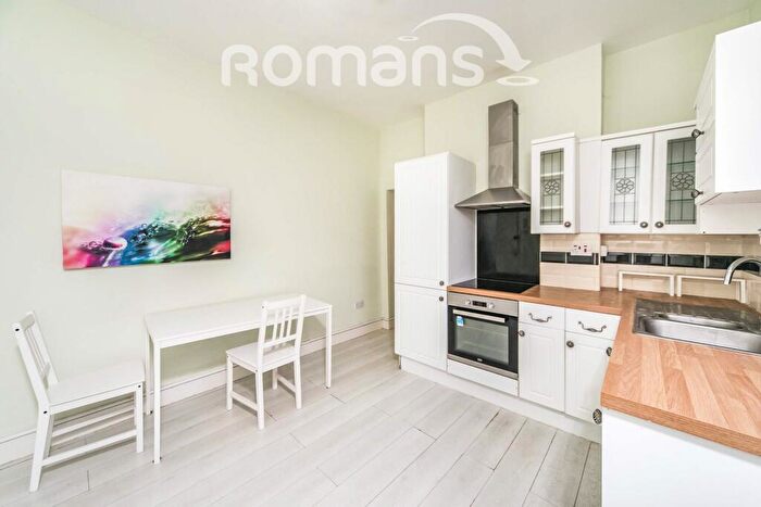 1 Bedroom Flat To Rent In Russell Street, Reading, RG1