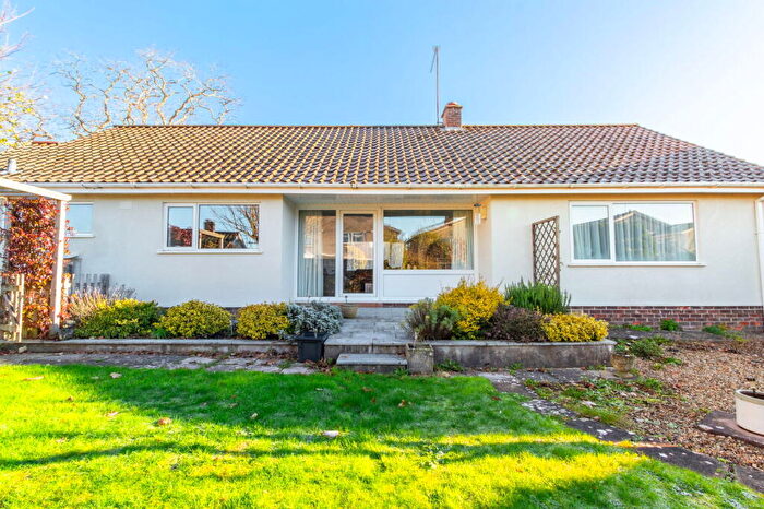 2 Bedroom Detached Bungalow For Sale In Sandford Road, Winscombe, BS25