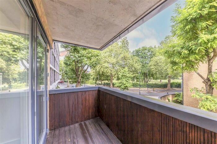 2 Bedroom Flat To Rent In Alscot Road, London, SE1