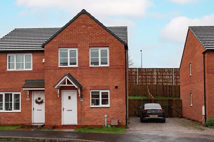 3 Bedroom Semi Detached House For Sale In Constable Drive, Rochdale, OL11
