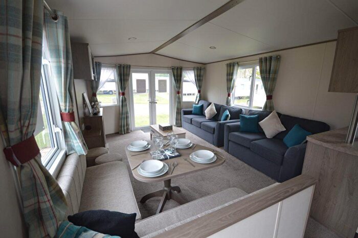 2 Bedroom Park Home For Sale In Dawlish Sands Holiday Park, EX7