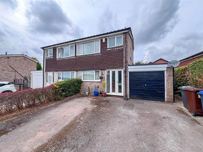 3 Bedroom Semi-Detached House For Sale In Beggars Lane, Leek, ST13