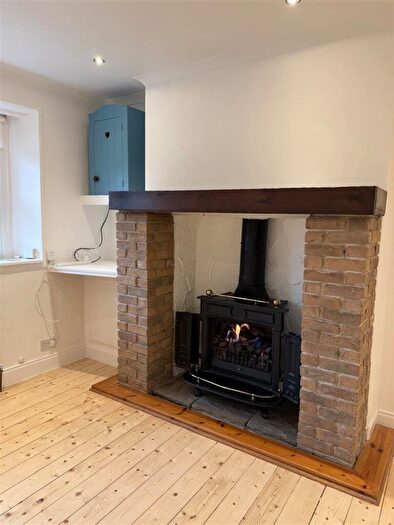 1 Bedroom Cottage To Rent In Jubilee Bank, Lenzie, G66