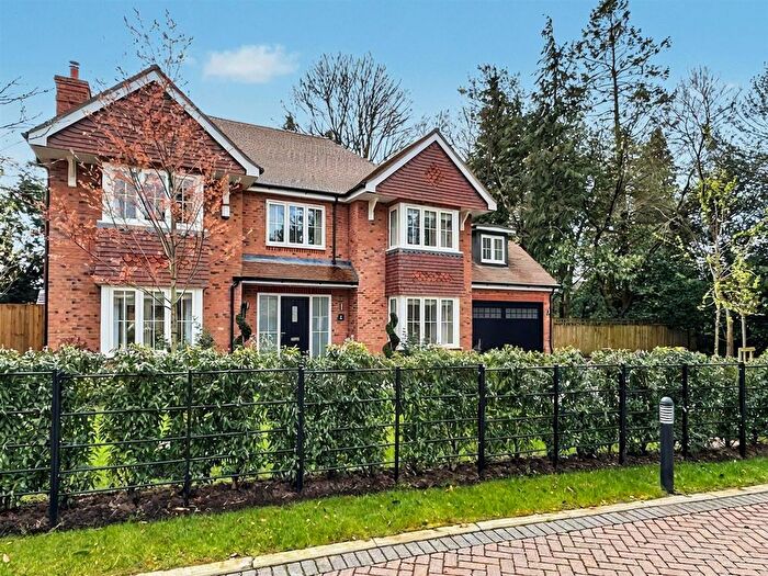 5 Bedroom Detached House For Sale In Tower Road, Hindhead, GU26