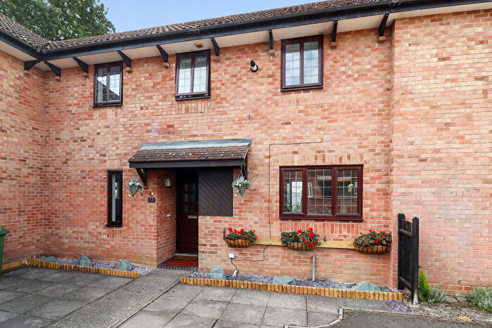 2 Bedroom House For Sale In Hutton Close, Windlesham, GU20